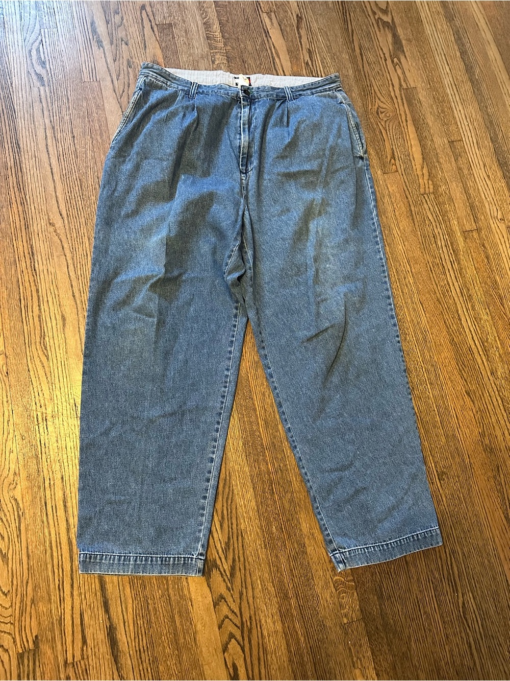 Vintage Tommy Hilfiger Men's Relaxed Fit Blue Denim Jeans